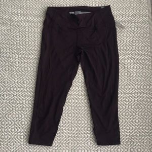 Victoria’s Secret knockout legging size XL plum